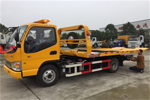 西山区哪里有拖车服务