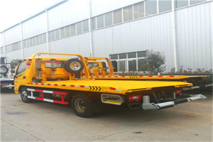 西山区附近拖车救援搭电